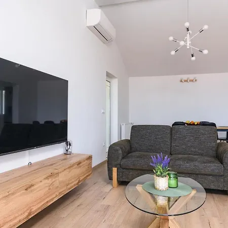 Eva Apartment
