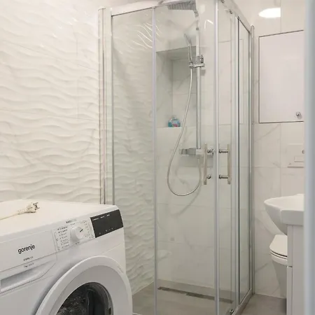 Eva Apartment *